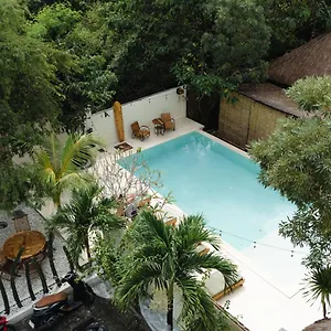 2* Pensión Olo Surf Nature
